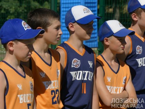 Мер Лозової привітав бронзових призерів Чемпіонату України з баскетболу